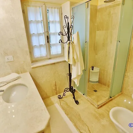 Vila Seafront Villa, Only 20 Meters From The Sea.