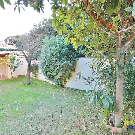 Seafront Villa, Only 20 Meters From The Sea. Vila Cannigione