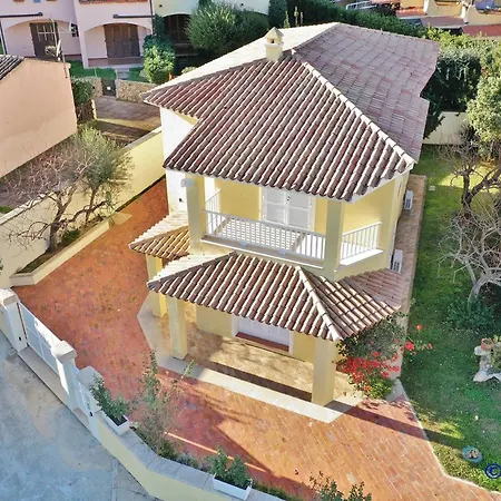 Seafront Villa, Only 20 Meters From The Sea. Villa Cannigione